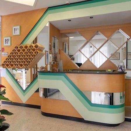 Hotel Miro Каттолика Экстерьер фото