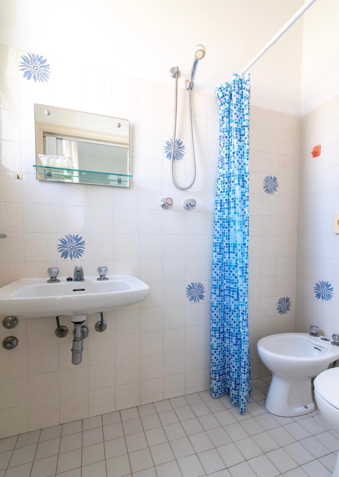 Hotel Miro Каттолика Экстерьер фото