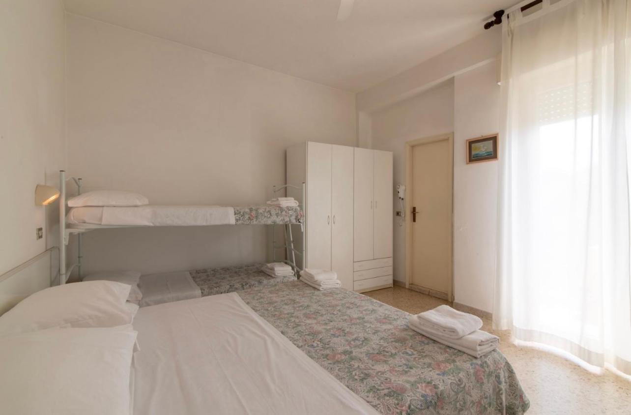 Hotel Miro Каттолика Экстерьер фото