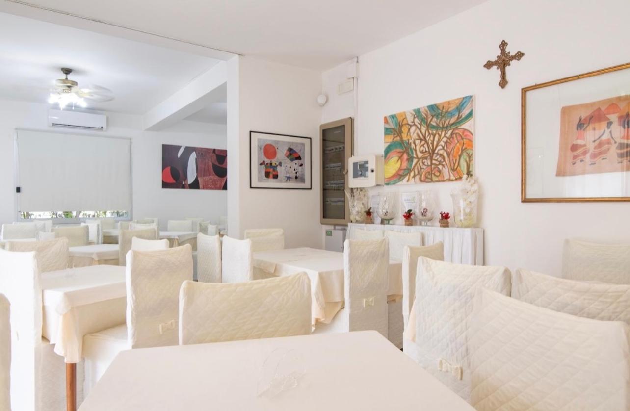 Hotel Miro Каттолика Экстерьер фото