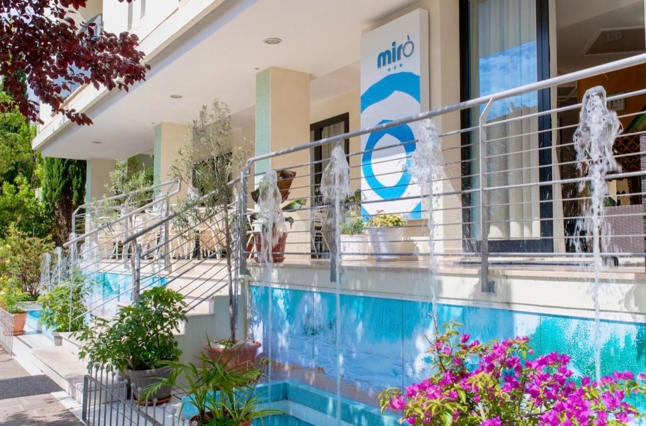 Hotel Miro Каттолика Экстерьер фото